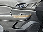 Used 2023 GMC ACADIA FWD 4DR SLE in LUMBERTON, NORTH CAROLINA (Photo 29)