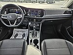 Used 2024 Volkswagen Jetta SE AUTO in LUMBERTON, NORTH CAROLINA (Photo 12)