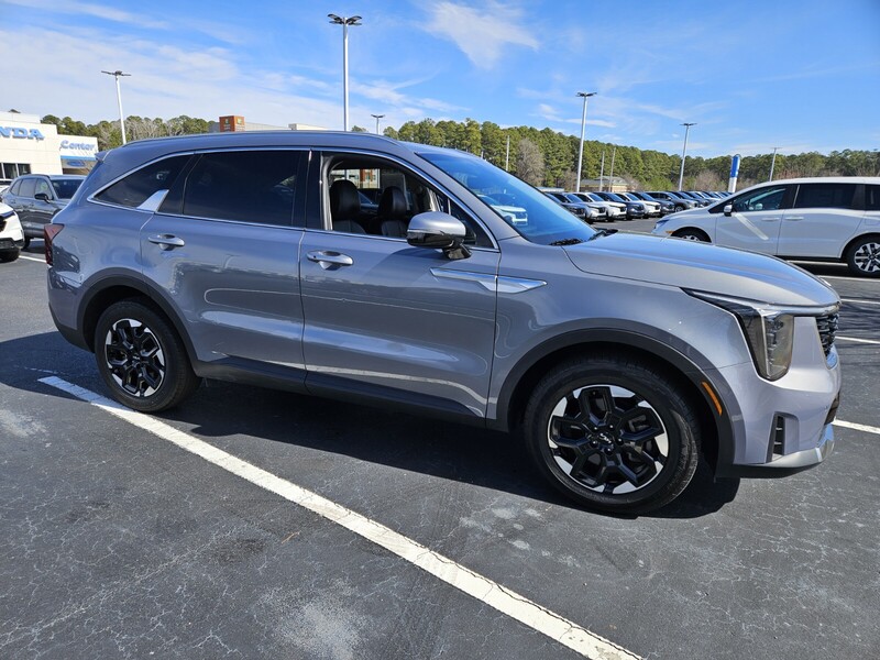 Used 2024 KIA SORENTO S FWD in LUMBERTON, NORTH CAROLINA