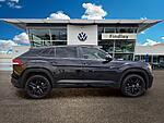 Used 2023 Volkswagen Atlas Cross Sport 3.6L V6 SEL R-LINE BLACK 4MOTION in HENDERSON, NEVADA (Photo 8)