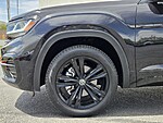 Used 2023 Volkswagen Atlas Cross Sport 3.6L V6 SEL R-LINE BLACK 4MOTION in HENDERSON, NEVADA (Photo 11)