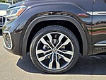 Used 2023 Volkswagen Atlas Cross Sport 3.6L V6 SEL PREMIUM R-LINE 4MOTION in HENDERSON, NEVADA (Photo 11)
