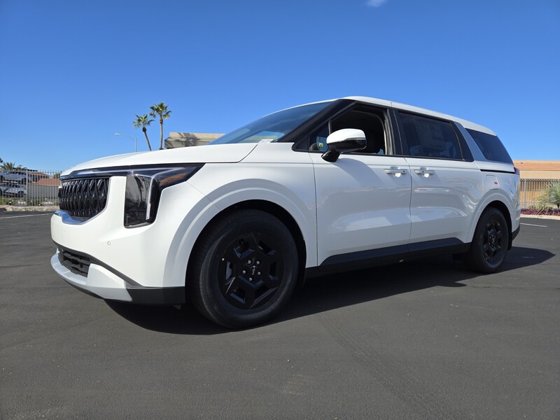 New 2026 KIA CARNIVAL LXS in LAS VEGAS, NEVADA