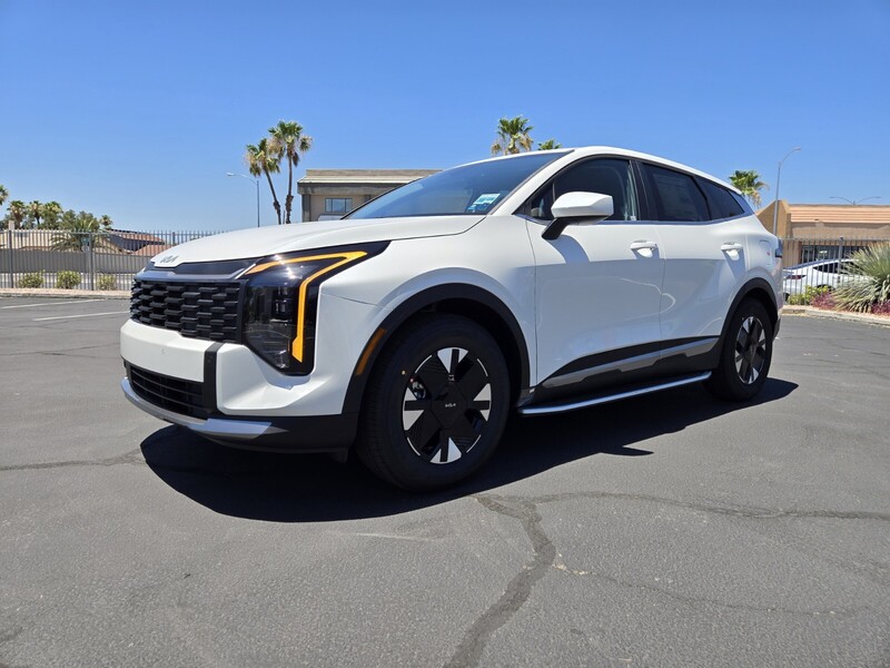 New 2026 KIA SPORTAGE HYBRID LX in LAS VEGAS, NEVADA