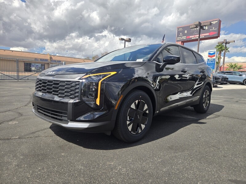 New 2027 KIA SPORTAGE HYBRID LX in LAS VEGAS, NEVADA