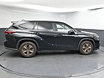 Used 2023 TOYOTA HIGHLANDER HYBRID BRONZE EDITION in GREENVILLE, SOUTH CAROLINA (Photo 8)