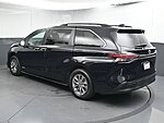 Used 2021 TOYOTA SIENNA XLE in GREENVILLE, SOUTH CAROLINA (Photo 5)