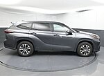 Used 2024 TOYOTA HIGHLANDER LE in GREENVILLE, SOUTH CAROLINA (Photo 8)
