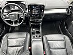 Used 2022 VOLVO XC40 MOMENTUM in GREENVILLE, SOUTH CAROLINA (Photo 9)