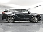 Used 2021 TOYOTA HIGHLANDER HYBRID PLATINUM in GREENVILLE, SOUTH CAROLINA (Photo 27)