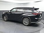Used 2021 TOYOTA HIGHLANDER HYBRID PLATINUM in GREENVILLE, SOUTH CAROLINA (Photo 5)