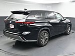 Used 2021 TOYOTA HIGHLANDER HYBRID PLATINUM in GREENVILLE, SOUTH CAROLINA (Photo 7)