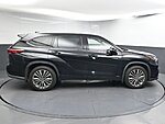 Used 2021 TOYOTA HIGHLANDER HYBRID PLATINUM in GREENVILLE, SOUTH CAROLINA (Photo 8)