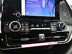 Used 2024 TOYOTA HIGHLANDER HYBRID XLE in GREENVILLE, SOUTH CAROLINA (Photo 13)