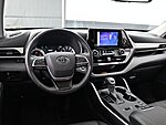 Used 2024 TOYOTA HIGHLANDER HYBRID XLE in GREENVILLE, SOUTH CAROLINA (Photo 19)