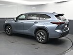 Used 2024 TOYOTA HIGHLANDER HYBRID XLE in GREENVILLE, SOUTH CAROLINA (Photo 5)