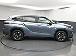 Used 2024 TOYOTA HIGHLANDER HYBRID XLE in GREENVILLE, SOUTH CAROLINA (Photo 8)