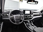 Used 2024 TOYOTA HIGHLANDER XLE in GREENVILLE, SOUTH CAROLINA (Photo 19)