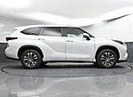 Used 2024 TOYOTA HIGHLANDER XLE in GREENVILLE, SOUTH CAROLINA (Photo 25)