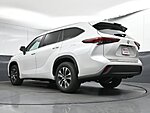 Used 2024 TOYOTA HIGHLANDER XLE in GREENVILLE, SOUTH CAROLINA (Photo 28)