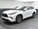 Used 2024 TOYOTA HIGHLANDER XLE in GREENVILLE, SOUTH CAROLINA (Photo 3)