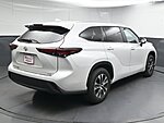 Used 2024 TOYOTA HIGHLANDER XLE in GREENVILLE, SOUTH CAROLINA (Photo 7)