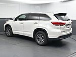 Used 2018 TOYOTA HIGHLANDER XLE in GREENVILLE, SOUTH CAROLINA (Photo 5)