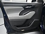 Used 2022 TOYOTA HIGHLANDER XLE in GREENVILLE, SOUTH CAROLINA (Photo 15)