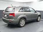 Used 2011 KIA SORENTO LX in GREENVILLE, SOUTH CAROLINA (Photo 7)