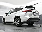 Used 2022 TOYOTA HIGHLANDER XLE in GREENVILLE, SOUTH CAROLINA (Photo 28)