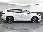 Used 2022 TOYOTA HIGHLANDER XLE in GREENVILLE, SOUTH CAROLINA (Photo 8)