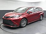 Used 2021 TOYOTA SIENNA LE in GREENVILLE, SOUTH CAROLINA (Photo 3)