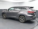 Used 2019 TOYOTA HIGHLANDER LE in GREENVILLE, SOUTH CAROLINA (Photo 5)