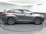 Used 2019 TOYOTA HIGHLANDER LE in GREENVILLE, SOUTH CAROLINA (Photo 8)