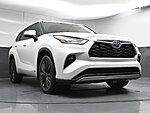 Used 2023 TOYOTA HIGHLANDER HYBRID PLATINUM in GREENVILLE, SOUTH CAROLINA (Photo 24)