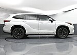 Used 2023 TOYOTA HIGHLANDER HYBRID PLATINUM in GREENVILLE, SOUTH CAROLINA (Photo 26)