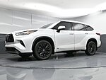 Used 2023 TOYOTA HIGHLANDER HYBRID PLATINUM in GREENVILLE, SOUTH CAROLINA (Photo 30)