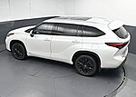 Used 2023 TOYOTA HIGHLANDER HYBRID PLATINUM in GREENVILLE, SOUTH CAROLINA (Photo 36)