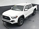 Used 2018 TOYOTA TACOMA TRD OFF-ROAD in GREENVILLE, SOUTH CAROLINA (Photo 32)