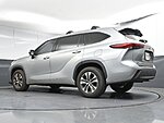 Used 2022 TOYOTA HIGHLANDER XLE in GREENVILLE, SOUTH CAROLINA (Photo 28)