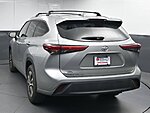 Used 2022 TOYOTA HIGHLANDER XLE in GREENVILLE, SOUTH CAROLINA (Photo 6)