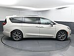 Used 2017 CHRYSLER PACIFICA LIMITED in GREENVILLE, SOUTH CAROLINA (Photo 8)