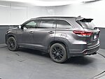 Used 2019 TOYOTA HIGHLANDER SE in GREENVILLE, SOUTH CAROLINA (Photo 5)