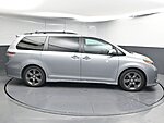 Used 2017 TOYOTA SIENNA SE PREMIUM in GREENVILLE, SOUTH CAROLINA (Photo 8)