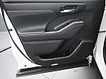 Used 2024 TOYOTA HIGHLANDER LE in GREENVILLE, SOUTH CAROLINA (Photo 15)