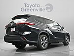 Used 2021 TOYOTA HIGHLANDER XLE in GREENVILLE, SOUTH CAROLINA (Photo 11)