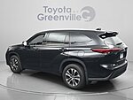 Used 2021 TOYOTA HIGHLANDER XLE in GREENVILLE, SOUTH CAROLINA (Photo 5)
