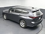 Used 2024 TOYOTA HIGHLANDER LE in GREENVILLE, SOUTH CAROLINA (Photo 32)