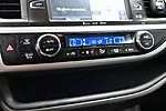 Used 2018 TOYOTA HIGHLANDER SE in GREENVILLE, SOUTH CAROLINA (Photo 13)
