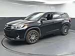 Used 2018 TOYOTA HIGHLANDER SE in GREENVILLE, SOUTH CAROLINA (Photo 3)